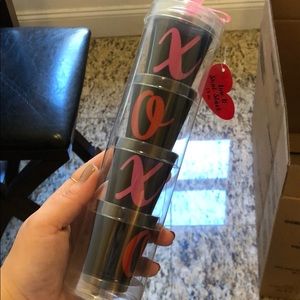 NEW Set of 4 XOXO Shot Glasses